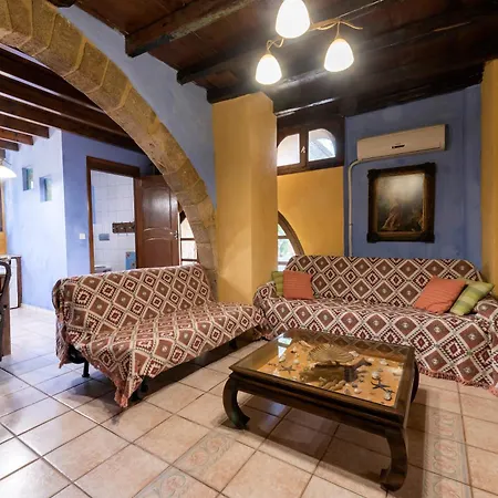 Secret Garden - Old Town - Ground Floor Διαμέρισμα